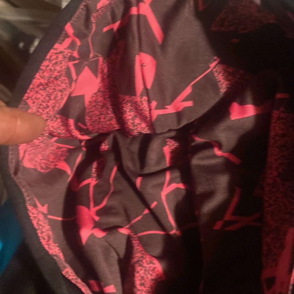 #127 Puma shirt size small - Picture 4 of 5